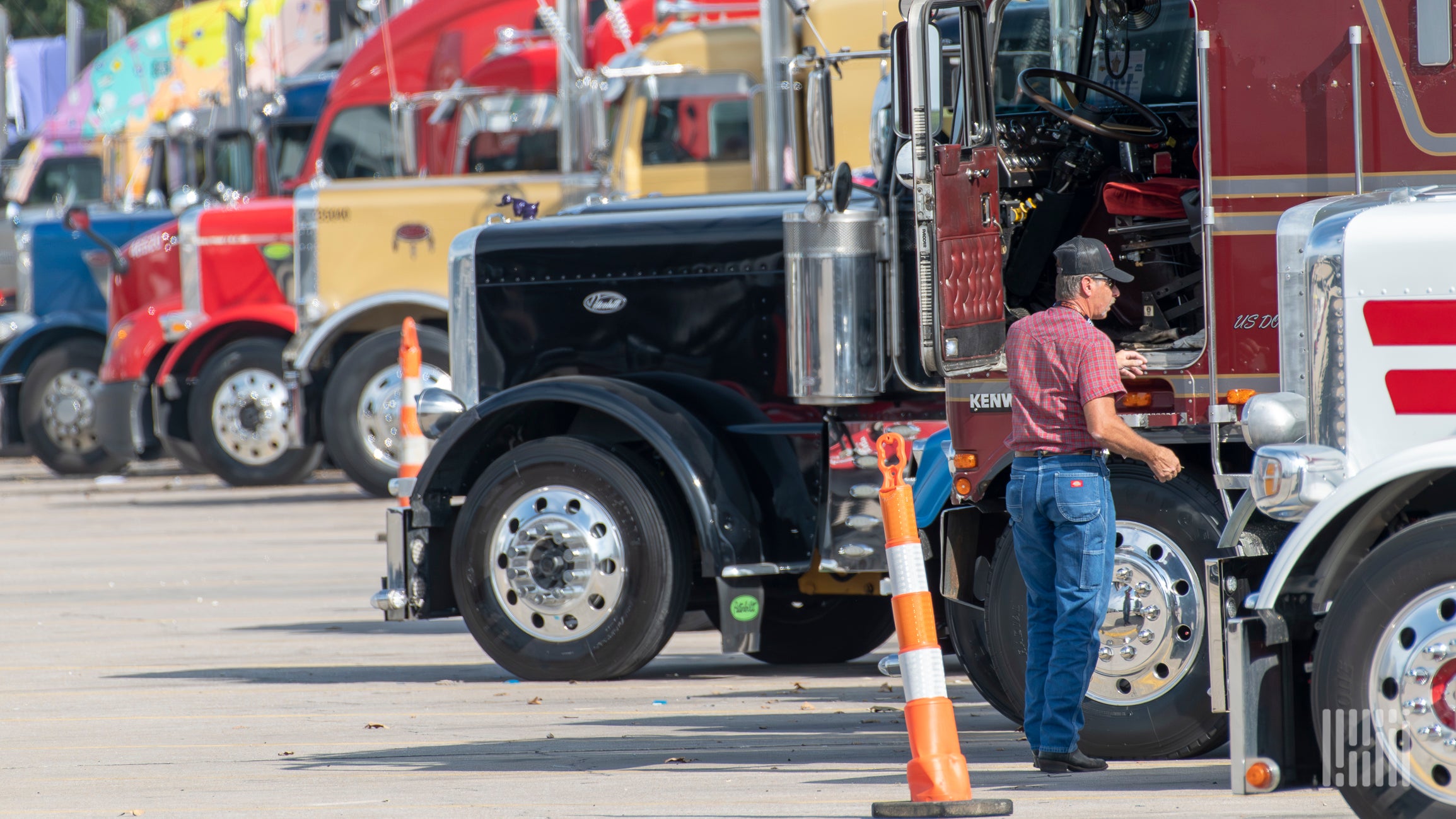 Trump’s independent contractor rule revived, minimal difference from earlier version