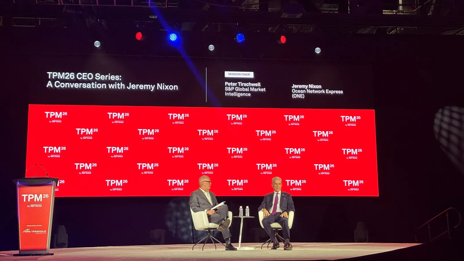 نزاع إيران يعرقل 10% من أسطول