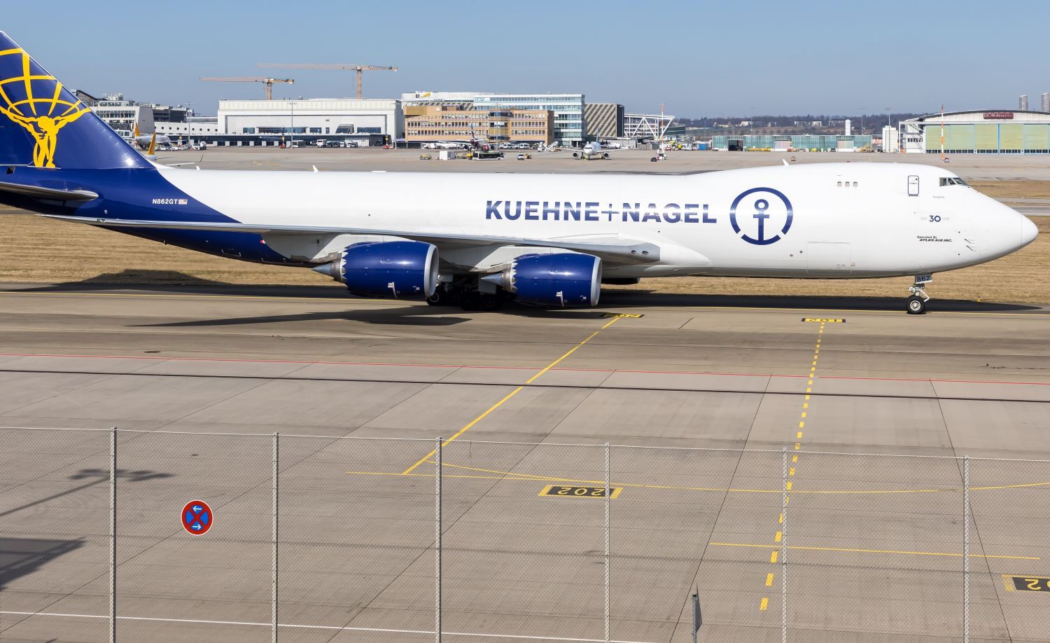 Air freight backlog set to gridlock Asia airports amid Middle East conflict: K+N CEO