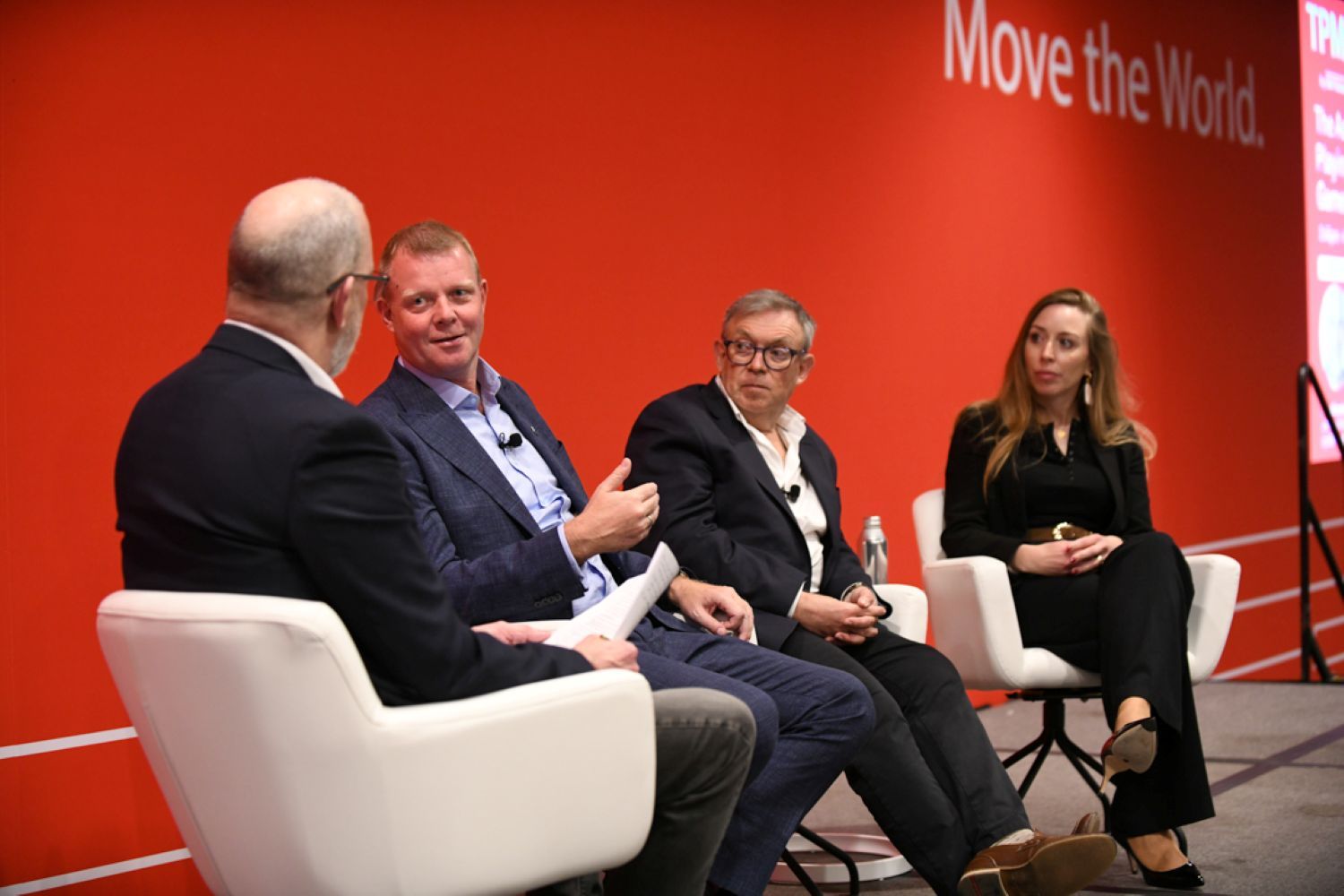 الصناديق الفارغة تشكل تحدي�