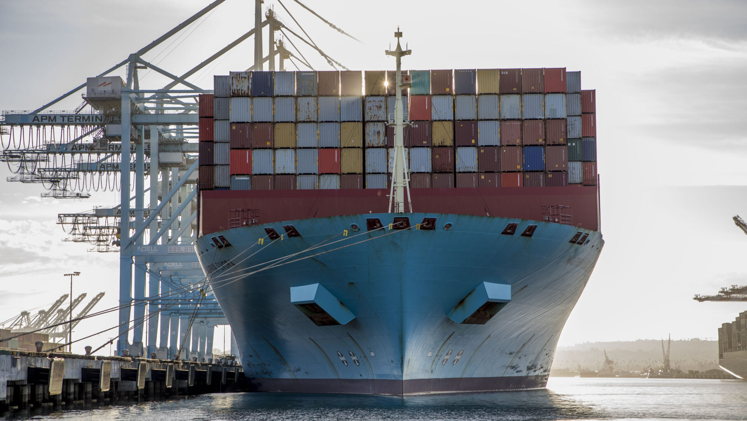 Maersk’s surprising strategy amid falling freight rates