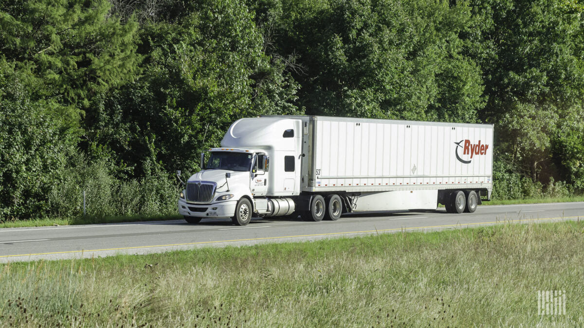First look: Ryder’s earnings eke out a gain, revenue stagnant