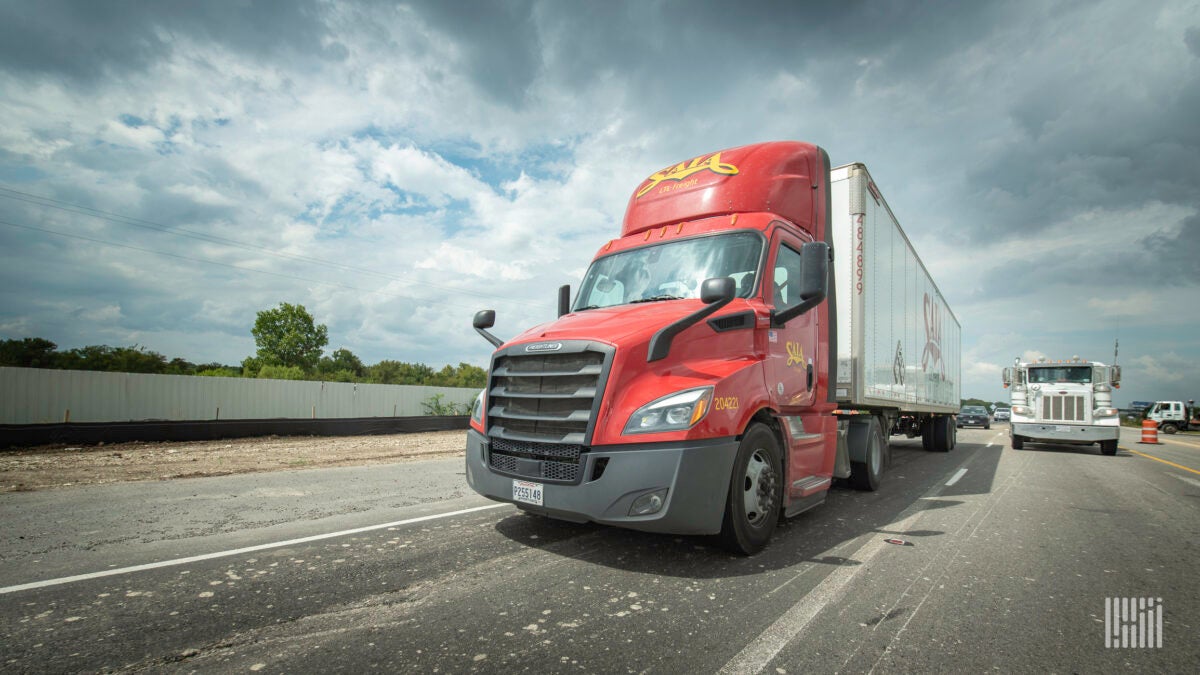 Saia bequem mit kurzfristigen Lärm inmitten terminal expansion