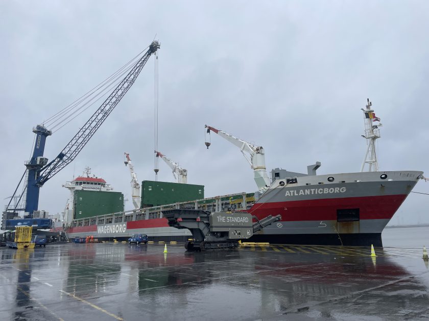 Nuova gru portuale mobile Liebherr ordinata ad Anversa XL