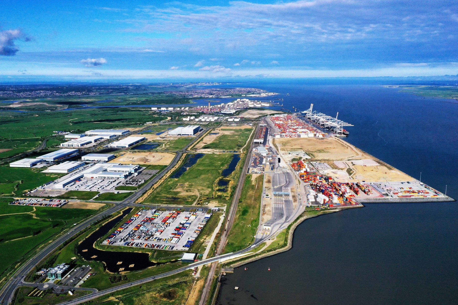 DP World investe US$1,3 bilhão em London Gateway