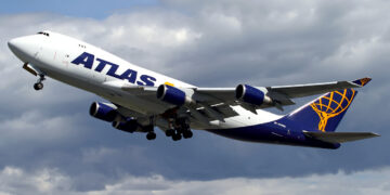 Atlas and Cathay Collaborate on Boeing 747 Inspections Amid Lightning Protection Concerns