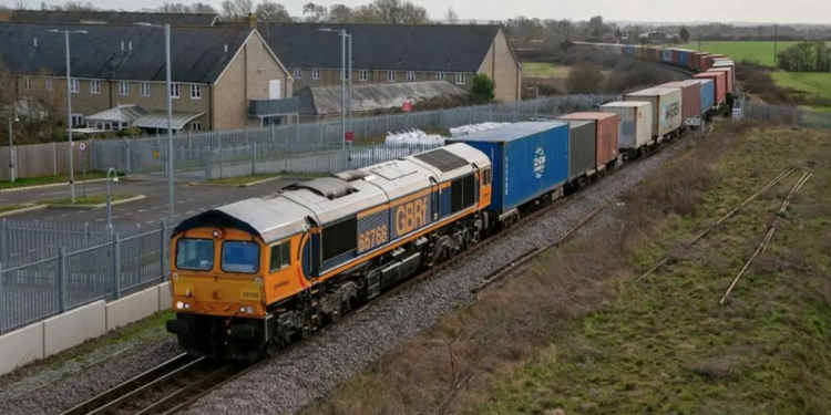 GB Railfreight launches new intra-UK rail service