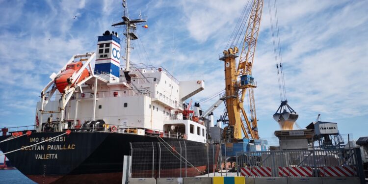 Ukrainian grain imports surge by 123% at Port of Valencia