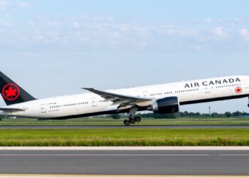 Air Canada agrees to new contract with pilots, avoids strike