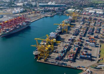 Australian government prioritises Port Botany, drops Kembla and Newcastle plans