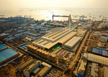 Container lines fight for yard slots