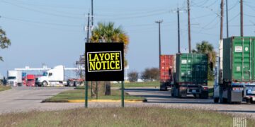 Digital freight broker furloughs workers after losing key customers