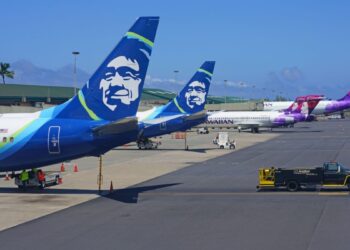 DOT approves $1.9B Alaska Air, Hawaiian merger