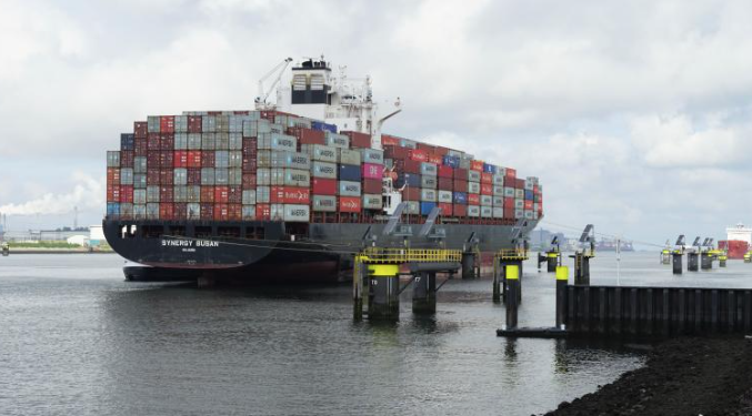 Euroseas extends charter contract for 4,250 TEU boxship