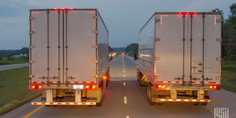 FMCSA allows ‘limited number’ of trucks to use pulsing brake lamps