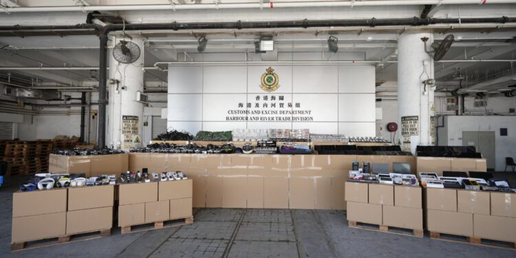 Hong Kong customs seize tablet PCs and mobile phones from falsely declared containers