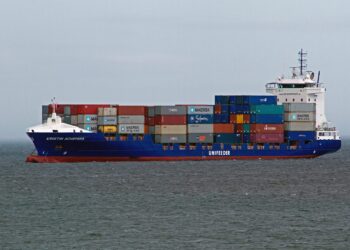 How Sustainable Materials Are Shaping Shipping Industry Decarbonization