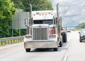 Logistics industry must evolve to fight fraud, TIA says in new report
