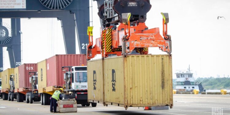 Longshoremen port strike unlikely to hinder holiday retail season, expert says
