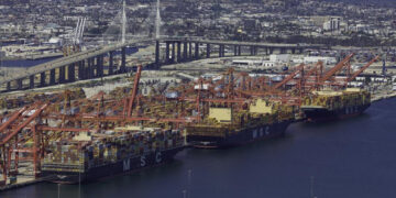 MSC orders ten LNG/dual fuel ULCVs from Chinese shipyard