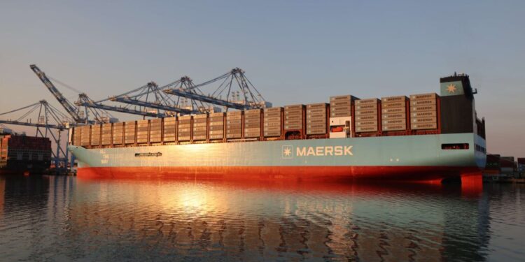 NWSA handles largest boxship at Tacoma Harbor