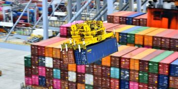 Port of Rotterdam handles 500,000th container via Secure Chain