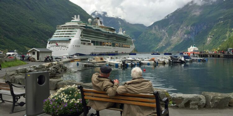 Retirement Planning: When Should You Start Saving?