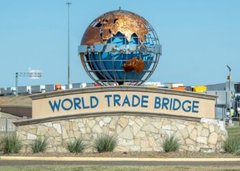 Storm damage causes delays at major Texas trade bridge