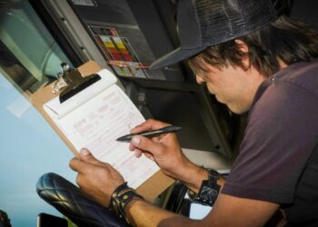 Trimble panelists: Great tech alone won’t keep drivers behind the wheel