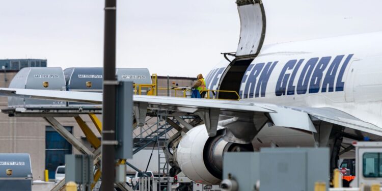 Western Global Airlines settles gender discrimination charge for $85K