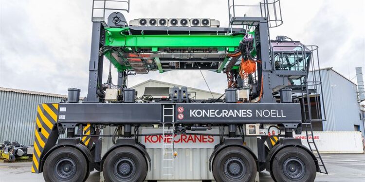 Konecranes Unveils New Noell Straddle Carrier