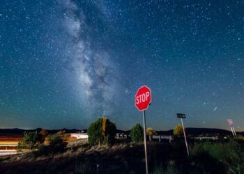 AI technology helps fleet managers detect drowsy drivers