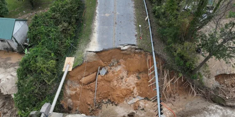 As Helene keeps key roads closed, Trimble’s routing service makes adjustments