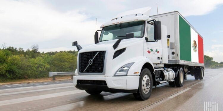 Borderlands Mexico: Truck driver salaries in Mexico averaging $423 a month in 2024