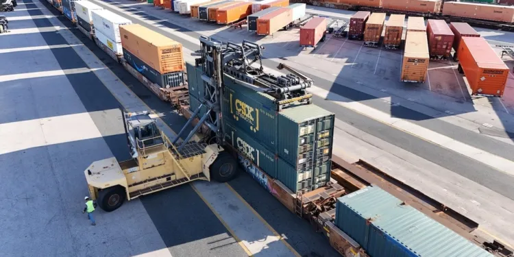 CSX launches double-stack service at Port of Baltimore