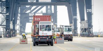 DeSantis orders Florida National Guard, State Guard to intervene in port strike