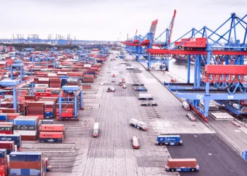 HHLA raises 2024 forecast amid strong transport growth