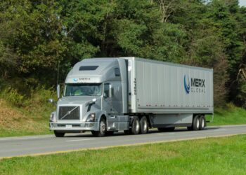 Illinois carrier lays off most of its company drivers