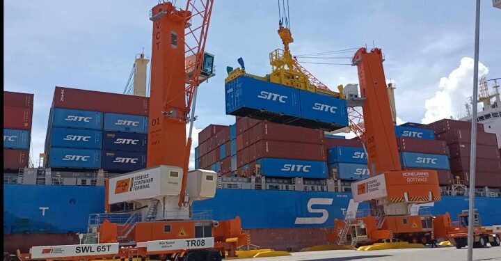 New Mobile Harbor Cranes Boost Efficiency at Iloilo
