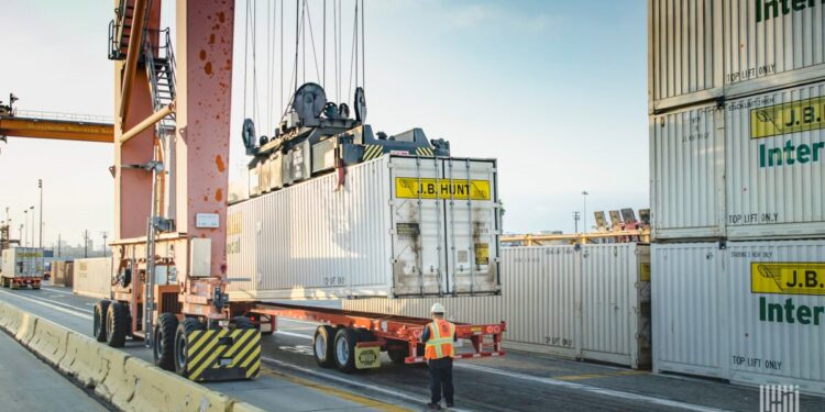 J.B. Hunt sees normal seasonality in Q3