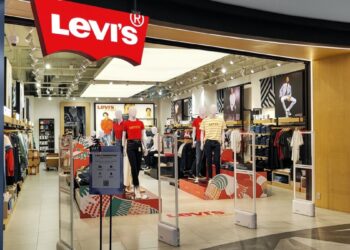 Levi Strauss shifts Ohio logistics work to Maersk