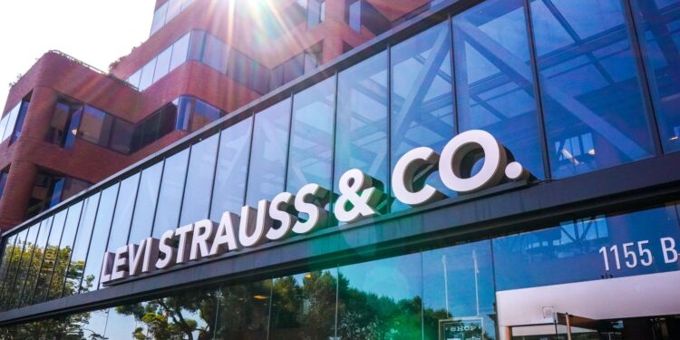 Maersk opens new facility in Ohio for Levi Strauss & Co.