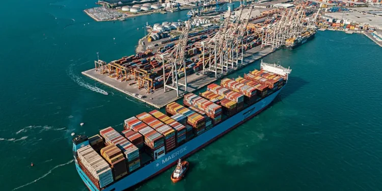 Maersk secures long-term methanol supply agreement to power green fleet