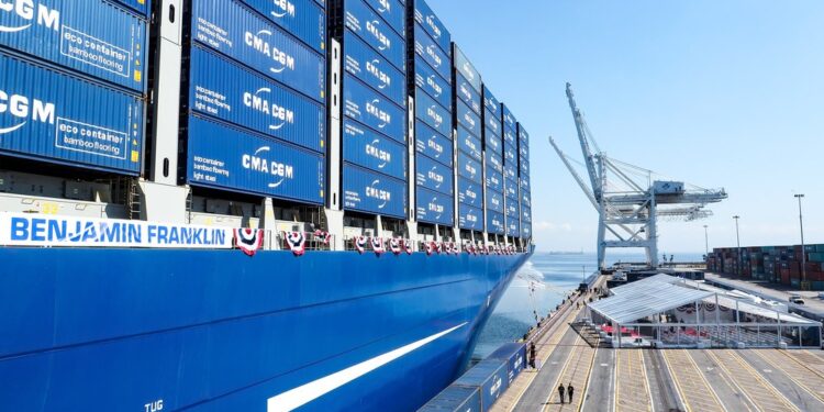Market Analysis: Big Four near 60% of global container capacity