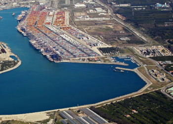 New ZMPC cranes boost Port of Gioia Tauro container handling capabilities