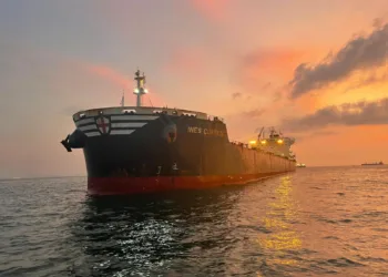 Overflow during bunkering causes another oil spill in Singapore