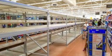 Panic-buying already spreading as ILA dockworker strike gets underway