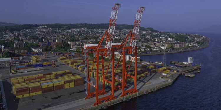 Peel Ports unveils “Taylor Swift” and “Usain Bolt” cranes at Port of Greeenock