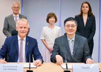 Ports of Singapore and Hamburg sign cooperation deal
