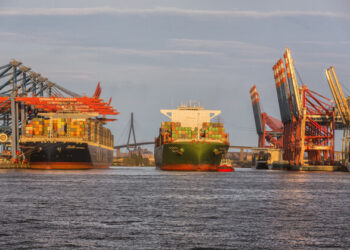 Red Sea crisis causes “vessel bunching” to hit pandemic peak levels